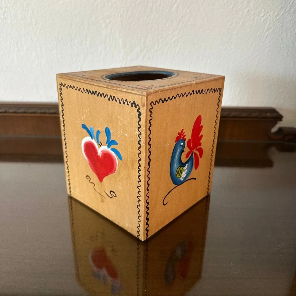 Vintage Hand Painted Wood Tissue Box Cover Rooster Heart Folk Art Tole Sally 83